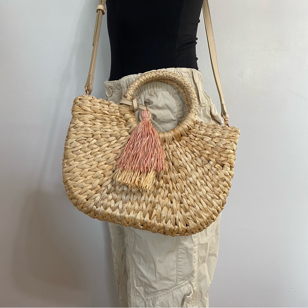 perfect crossbody summer woven picnic basket bag